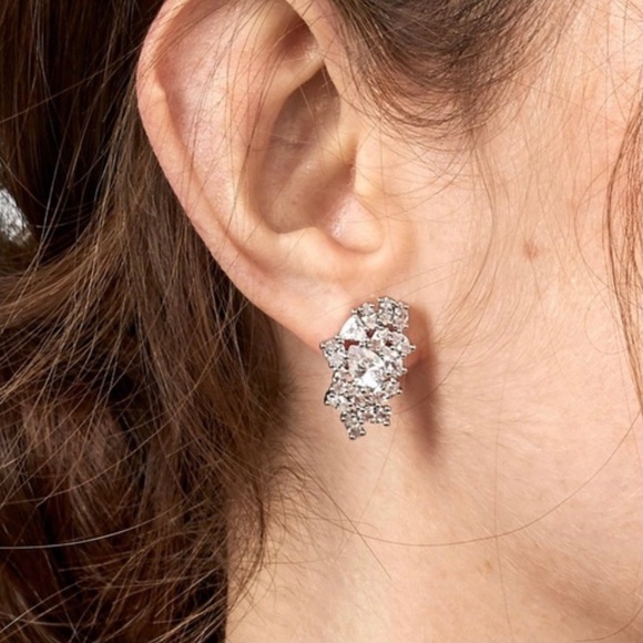BaubleBar Crystal Cluster Navi Earrings - Picture 3 of 3